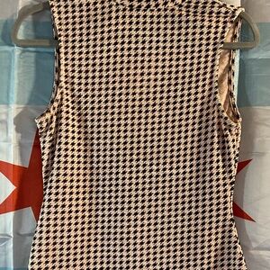 Smak Parlour Houndstooth Sleeveless Top
